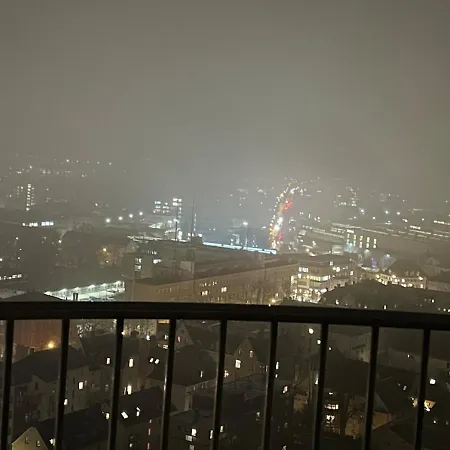 Charmantes Im 25 Og Mit Aussicht Und 60 Zoll Tv Appartement