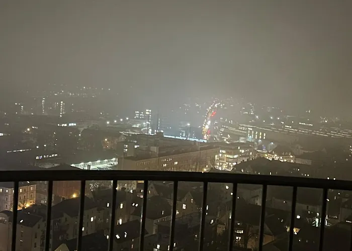 Charmantes Im 25 Og Mit Aussicht Und 60 Zoll Tv Appartement
